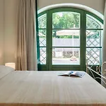 Villa Elsa 6, Emma